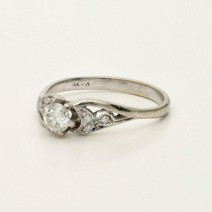 Ring - 18 karaat Witgoud - 0.57ct. tw. Diamant (Natuurlijk), Bijoux, Sacs & Beauté, Bagues