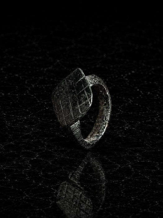 Oud-Romeins, Keizerrijk Brons Ring - 3e tot 5e eeuw na, Antiek en Kunst, Antiek | Overige Antiek