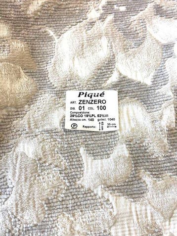 PIQUE  - Verfijnd jacquardweefsel met een elegant