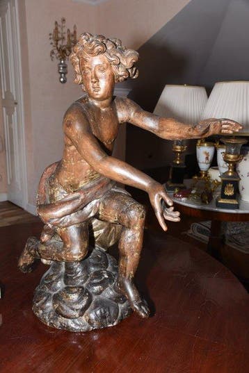 sculptuur, Grande scultura di Angelo genuflesso in legno