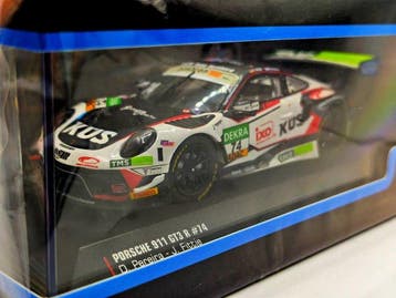 IXO 1:43 - Modelauto - Porsche 911 GT3 R #74 - Beperkte, Nieuw