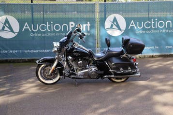 Veiling: Motor Harley-Davidson ROAD KING CLASSIC Benzine 201