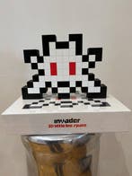 Invader (1969) - 3D little big space