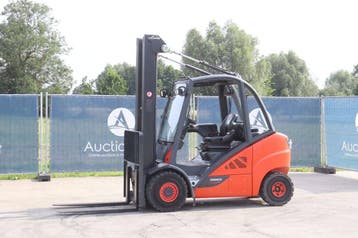 Veiling: Heftruck Fenwick-Linde H30D-02 Diesel 3000kg 4.6m 2, Ophalen