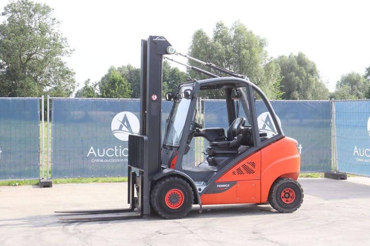 Veiling: Heftruck Fenwick-Linde H30D-02 Diesel 3000kg 4.6m 2, Zakelijke goederen, Machines en Bouw | Heftrucks en Intern transport