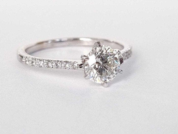Bague de fiançailles - 18 carats Or blanc - 0.90ct. tw., Bijoux, Sacs & Beauté, Bijoux anciens
