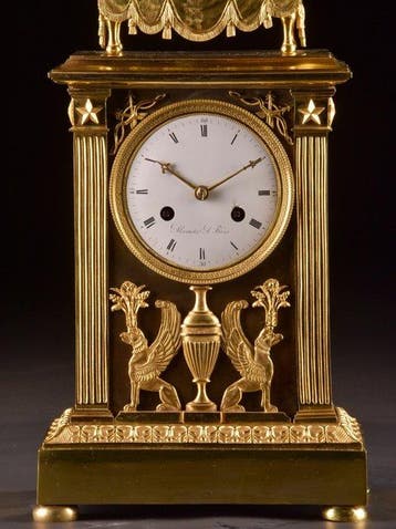 Horloge de table - Empire schouwklok van gepatineerd en, Antiek en Kunst