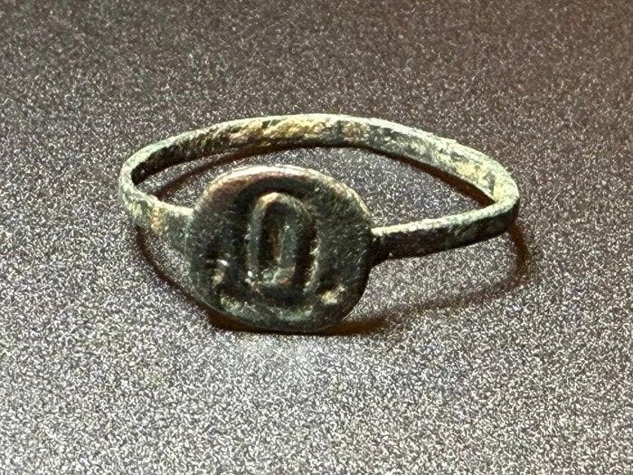 Médiéval, époque des Croisés Bronze Rare anneau-sceau avec, Antiquités & Art, Antiquités | Autres Antiquités