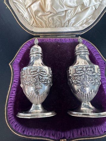 Thomas Ingleton & Co - Zout- en pepervaatjes (2) - Zilver