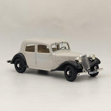 Cult Scale Models 1:18 - Modelauto - Citroën Traction Avant, Hobby & Loisirs créatifs, Voitures miniatures | 1:5 à 1:12