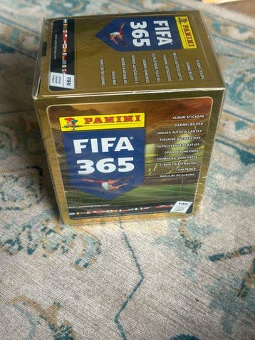 Panini FIFA 365 - 50 Sealed box - Excellent (EX)