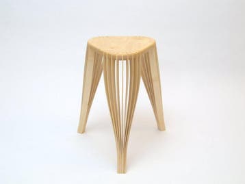 Florian Artmann - Kruk - Esdoorn - Stool_3 (vrouwelijk)