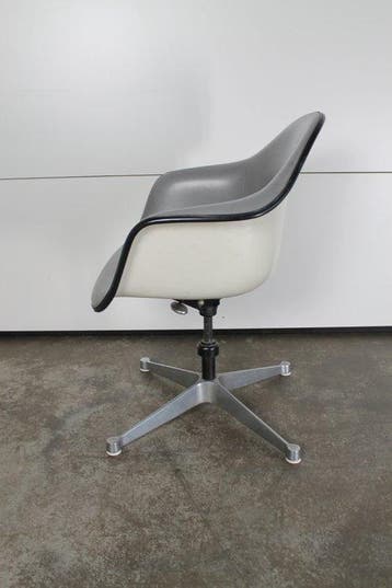 Herman Miller - Charles & Ray Eames - Fauteuil (3) - DAT -
