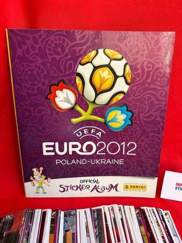 EURO 2012 Panini Empty album + complete loose sticker set -