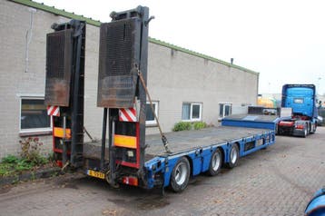 Veiling: Dieplader Kaessbohrer LB3e 2010