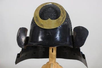 Harnas - Japan - E3-468 Tetsu Kuro Urushinuri Zunari Kabuto