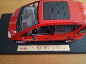 Maisto 1:18 - Modelauto - Mercedes-Benz A-Klasse (1997), Nieuw