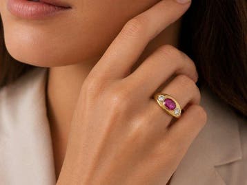 Ring - 18 karaat Geel goud - 1.70ct. tw. Robijn - Diamant -