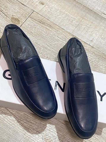 Givenchy - Mocassins - Maat: EU 40, Nieuw