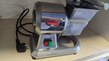 Reber - Kaasrasp - Aluminium, Staal - Elektrische rasp