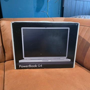 Apple PowerBook G4 867MHz 15.2 Titanium (TiBook) (A1025) -