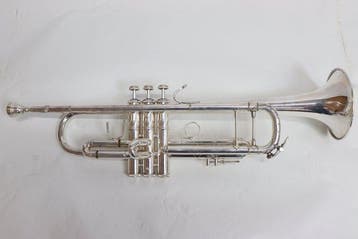 Vincent Bach Corporation - Stradivarius Model 37 - -, Nieuw
