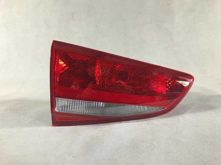 KIA CEED CEED II 15-18 achterlicht links binnen LED, Auto-onderdelen, Verlichting, Gebruikt, Verzenden