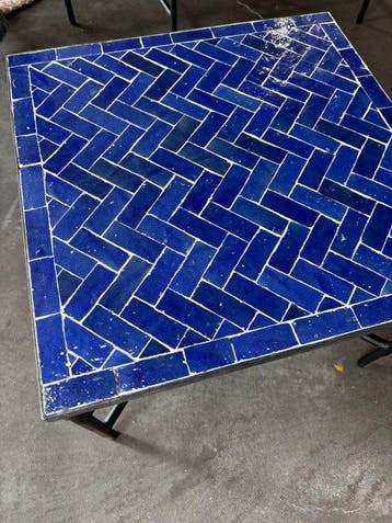 Table basse - Table en mosaïque zellige bleu Majorelle faite
