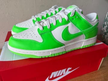 Nike - Dunk Low - Sneakers - Maat: EU 42.5, Nieuw