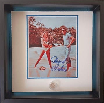 Ursula Andress - Framed Genuine Oracabessa Bay Sand with, Nieuw