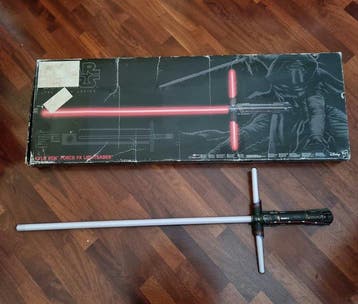 Star Wars - Hasbro - - Film rekwisiet Kylo Ren Black Series, Nieuw