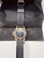 Yema - Superman - 11.13.36.ZN - Homme - 2024