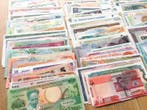 Wereld. - 150 Different banknotes - various dates (Zonder, Postzegels en Munten