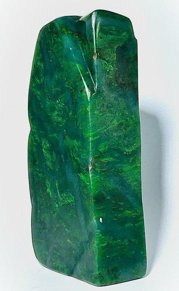 AAA nefrietjade vrijvorm – Diepgroene natuurlijke edelsteen, Verzamelen