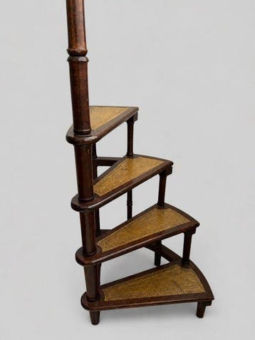 Trapje - Notenhouten, Leder - Bibliotheek trap