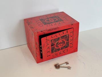 Rob VanMore - Gucci Vault