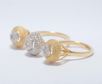 Statement ring - 14 karaat Geel goud - 0.93ct. tw. Diamant