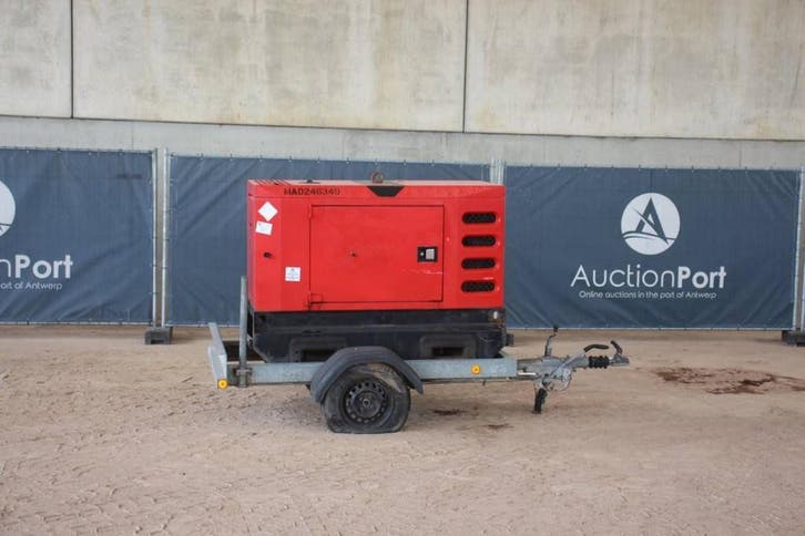 Veiling: Generator SDMO R22 Diesel 2012, Articles professionnels, Machines & Construction | Générateurs, Enlèvement