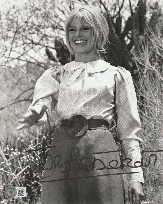 French Icon - Signed by Brigitte Bardot (+), Collections, Cinéma & Télévision