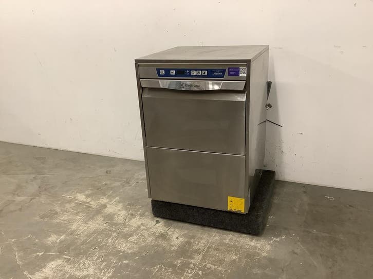 Gereviseerde Electrolux voorlader op krachtstroom en korf, Articles professionnels, Horeca | Équipement de cuisine, Enlèvement ou Envoi