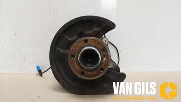 Fusee links-achter Mercedes B-Klasse O214712, Nieuw