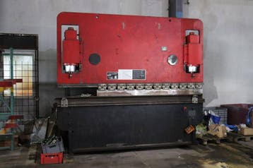 Veiling: Kantbank Shandong WF67Y Elektrisch 200t 2010, Ophalen