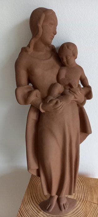 Karlsruhe Majolika Manufaktur - Beeld, Madonna met kind - 54