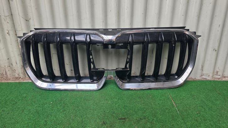 Calandre BMW X1 U11 U12 2022 - 2025, Auto-onderdelen, Carrosserie, Ophalen