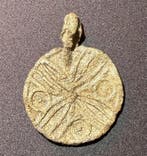 Byzantijns Lood Elegante ronde amulet met een prachtig