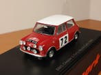 Spark 1:43 - Voiture miniature - BMC Cooper S #72 Rally
