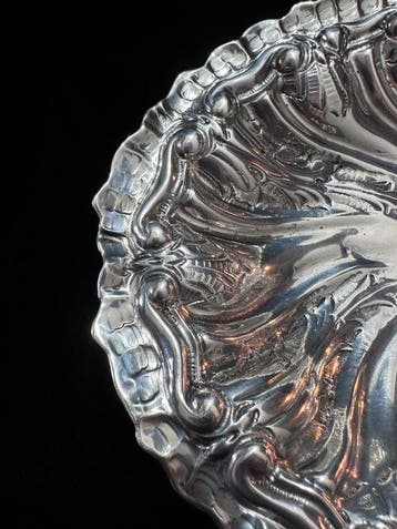 Tafelmiddenstuk - .800 zilver - Gesculpteerde