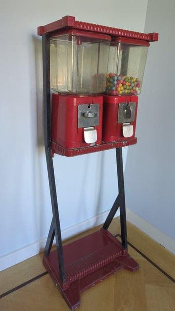 Brabo - Flipper - Distributeur de boules de gomme