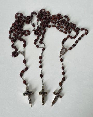 Reliekhouder - Rozenkrans, Reliekkruisen crucifix reliquaire