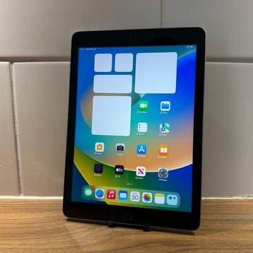 Apple iPad (5th Generation) 128GB Wifi - Mobiele telefoon